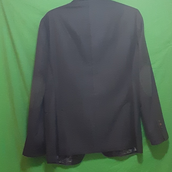Blazer - Picture 2 of 6